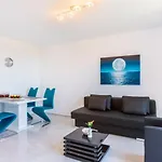 Seaside & Apartman Liznjan