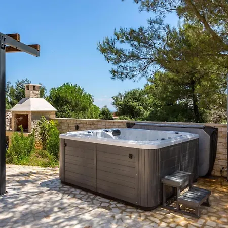 Seaside & * Ližnjan