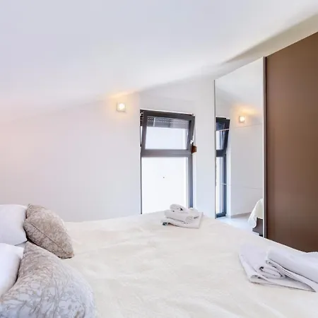 Seaside & * Ližnjan