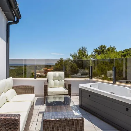 Seaside & Apartment Ližnjan