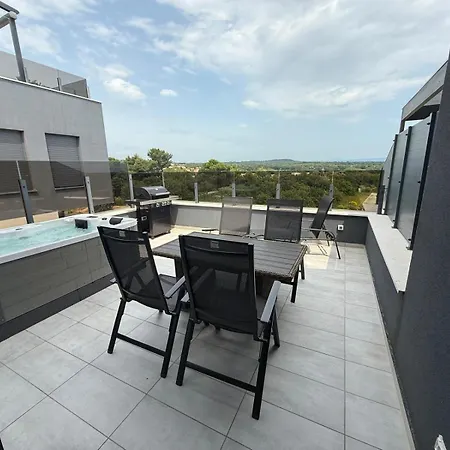 Seaside & Apartman