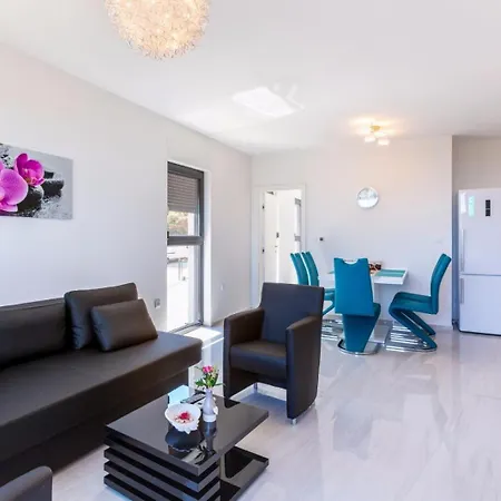 Seaside & * Ližnjan